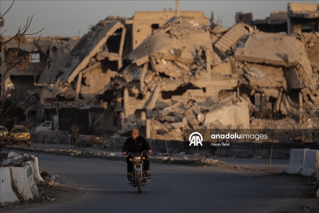 Suriye’nin başkenti Şam’ın Doğu Guta bölgesinde, Esed rejimini bıraktığı yıkım görüntülendi