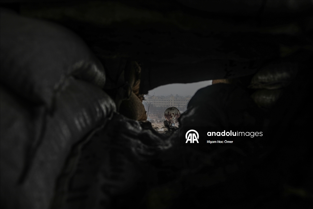 Terör örgütü YPG/SDG'nin Şeyh Maksud Mahallesi'nde askeri karargah olarak kullandığı cami görüntülendi