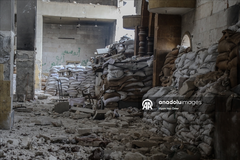 Terör örgütü YPG/SDG'nin Şeyh Maksud Mahallesi'nde askeri karargah olarak kullandığı cami görüntülendi