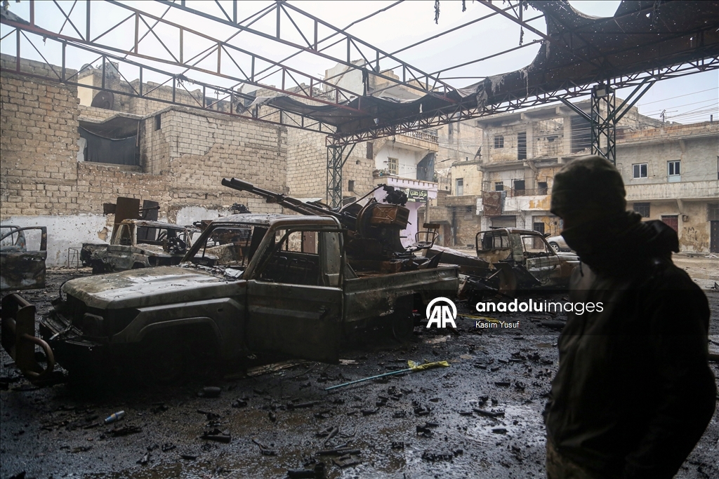 AA, Şeyh Maksud’da terör örgütü YPG/SDG’ye ait yanan askeri araçları görüntüledi