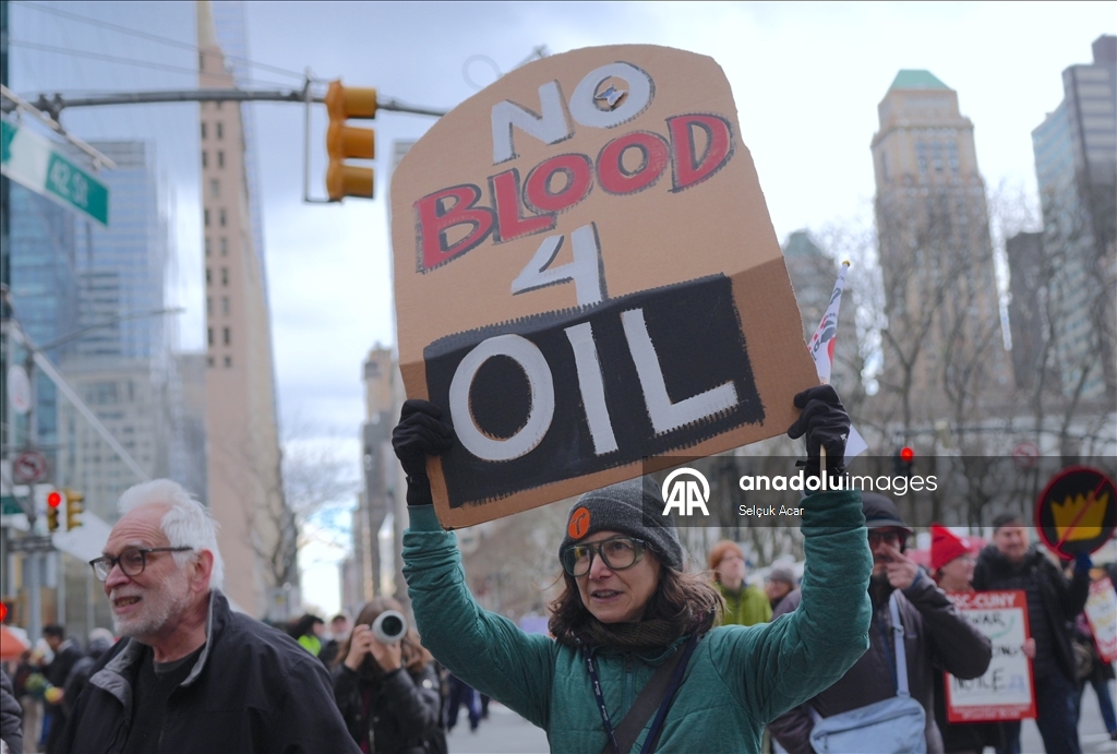 New York'ta ICE ve ABD'nin Venezuela'ya müdahalesi protesto edildi