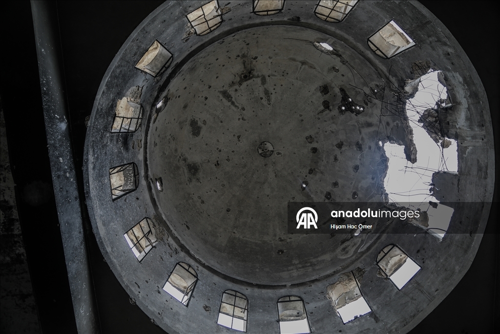 Terör örgütü YPG/SDG'nin Şeyh Maksud Mahallesi'nde askeri karargah olarak kullandığı cami görüntülendi