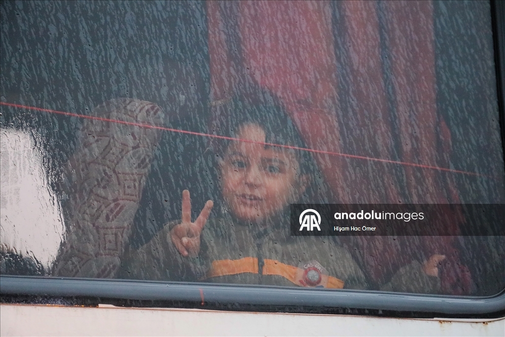 Terörden arındırılan Halep’in Eşrefiye Mahallesi’nde hayat normale dönüyor
