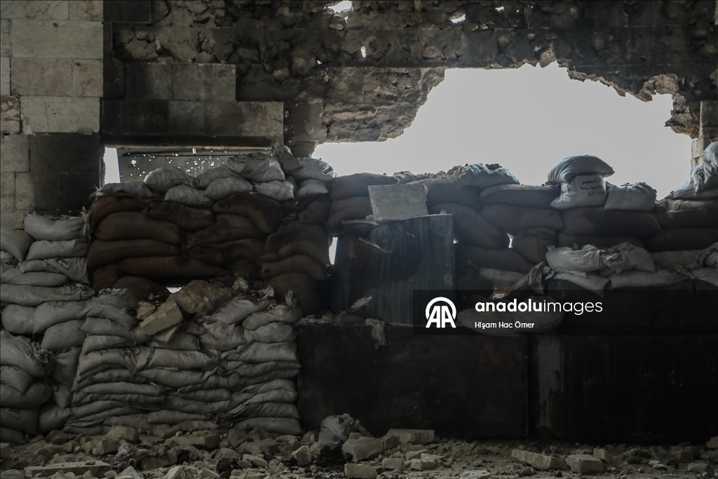 Terör örgütü YPG/SDG'nin Şeyh Maksud Mahallesi'nde askeri karargah olarak kullandığı cami görüntülendi