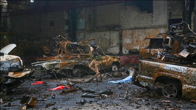 AA, Şeyh Maksud’da terör örgütü YPG/SDG’ye ait yanan askeri araçları görüntüledi