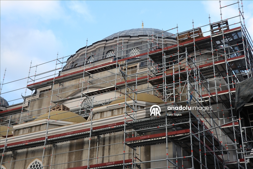 رب ضارة نافعة.. خطاب عنصري يولد موجة تضامن مع مسجد في فرنسا