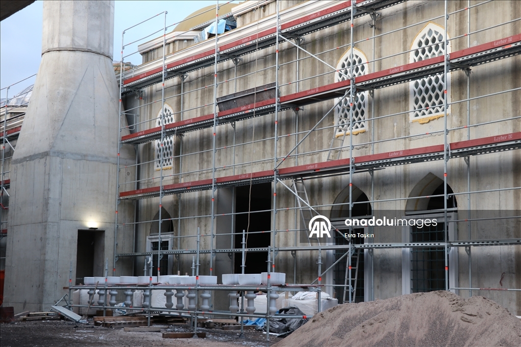 رب ضارة نافعة.. خطاب عنصري يولد موجة تضامن مع مسجد في فرنسا