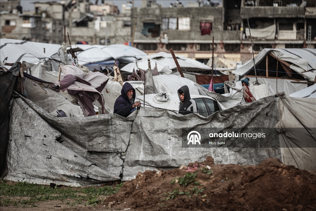 منخفض جوي يتسبب بأضرار واسعة في خيام النازحين بغزة