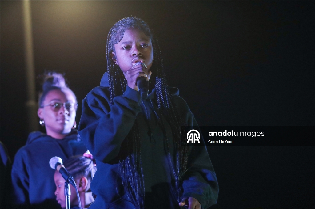 В Лос-Анджелесе почтили память жертв лесных пожаров