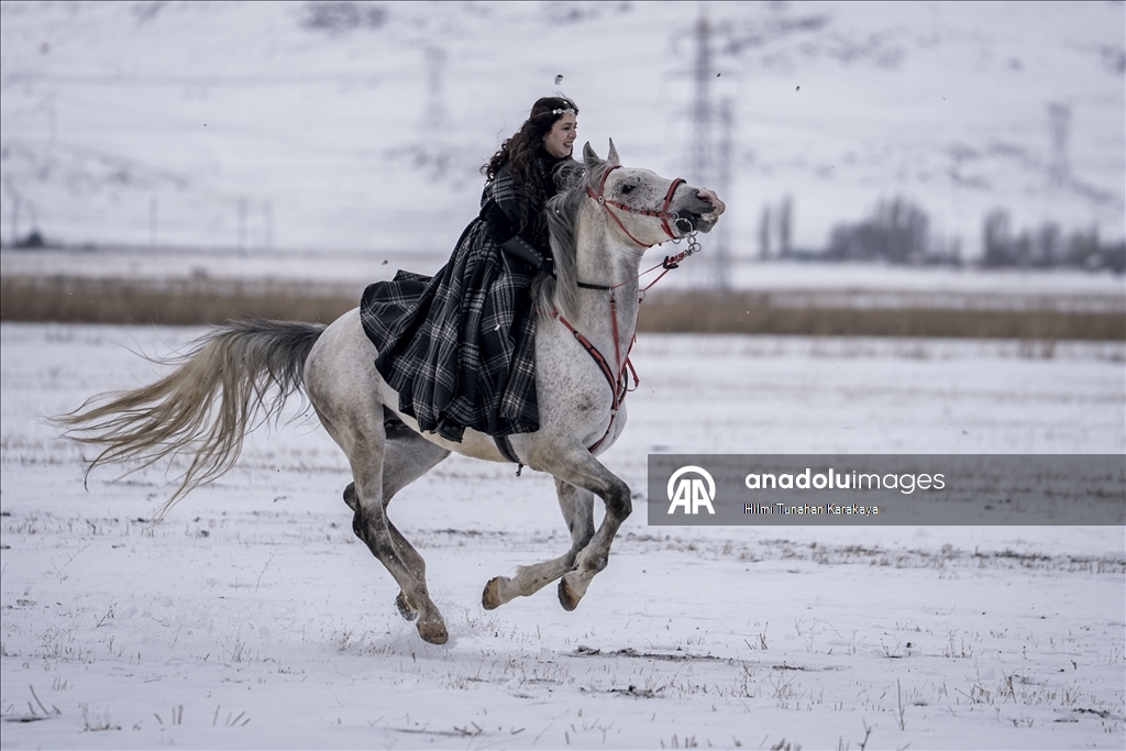 В турецком Эрзуруме популярны конные сафари