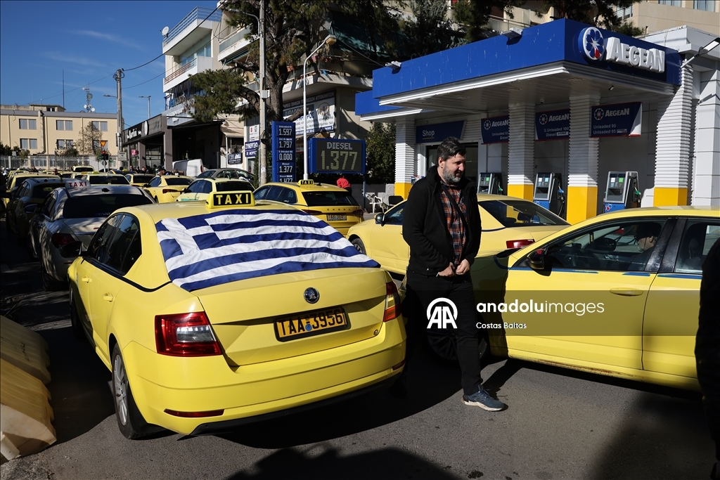Taxi drivers hold 48-hour strike against Greek government transport policies in Athens