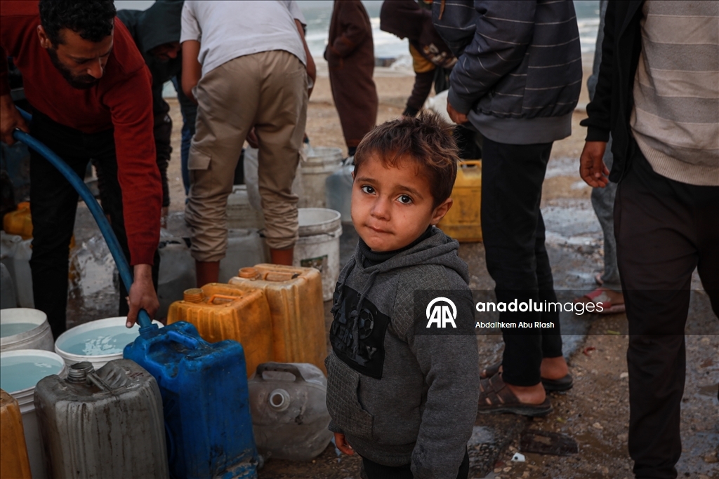 В Газе сохраняется дефицит питьевой воды