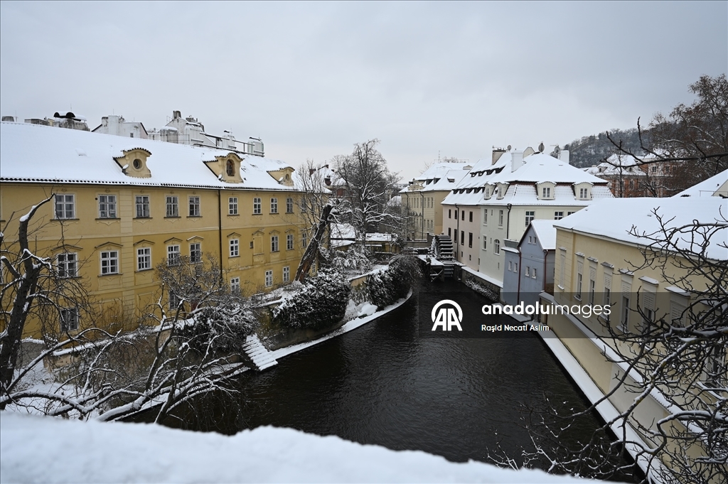 На Прагу обрушился снегопад