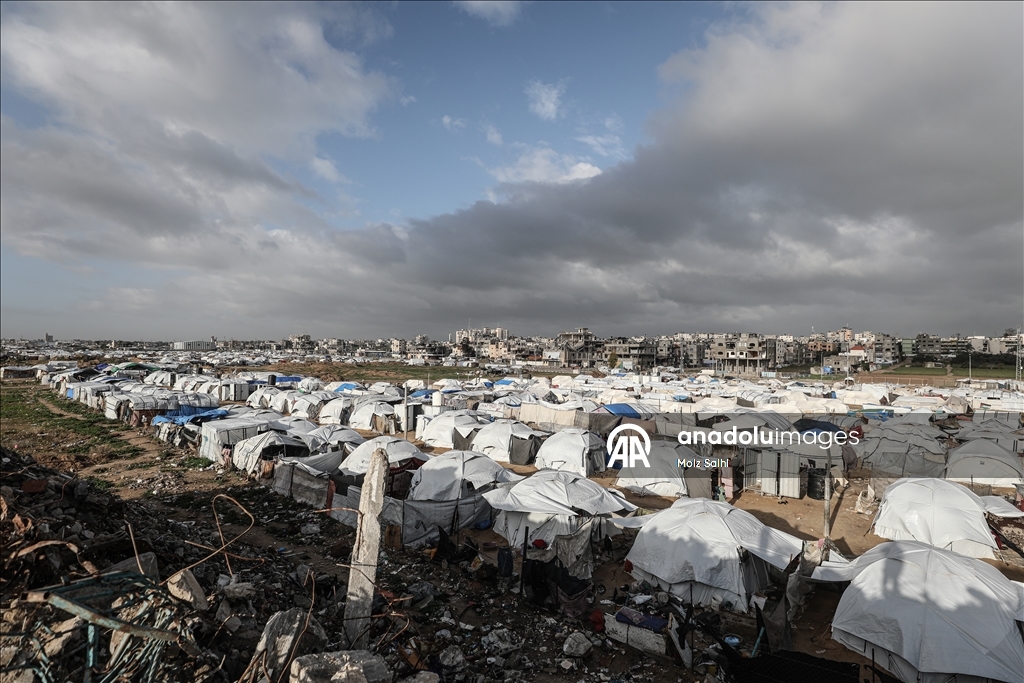 منخفض جوي يتسبب بأضرار واسعة في خيام النازحين بغزة