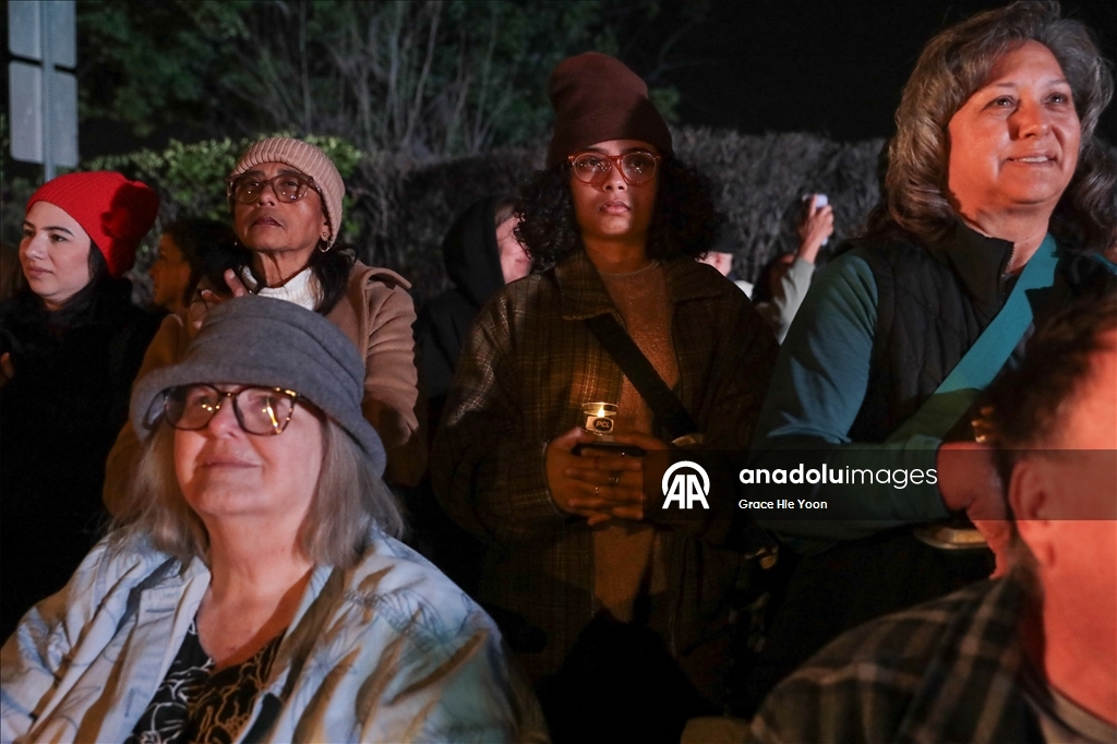 В Лос-Анджелесе почтили память жертв лесных пожаров