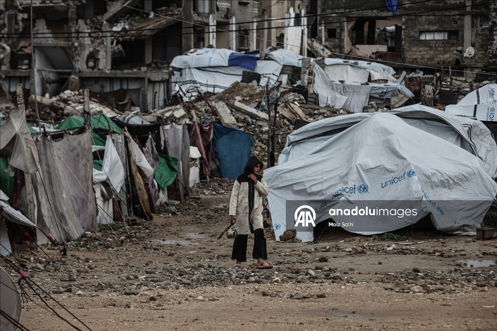 منخفض جوي يتسبب بأضرار واسعة في خيام النازحين بغزة