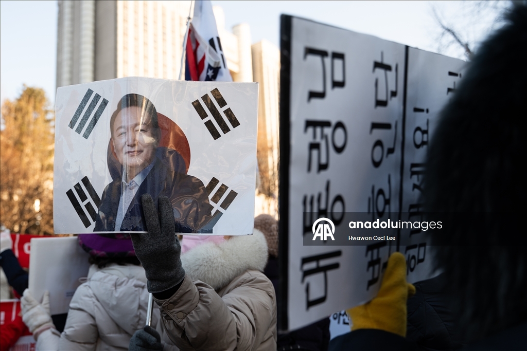 В Сеуле сторонники бывшего президента Юн Сок Ёля провели акцию