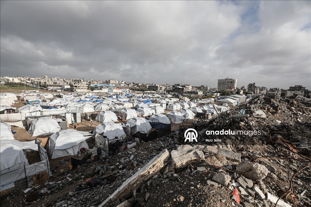 منخفض جوي يتسبب بأضرار واسعة في خيام النازحين بغزة