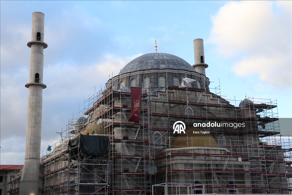 رب ضارة نافعة.. خطاب عنصري يولد موجة تضامن مع مسجد في فرنسا