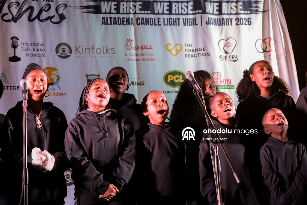 В Лос-Анджелесе почтили память жертв лесных пожаров