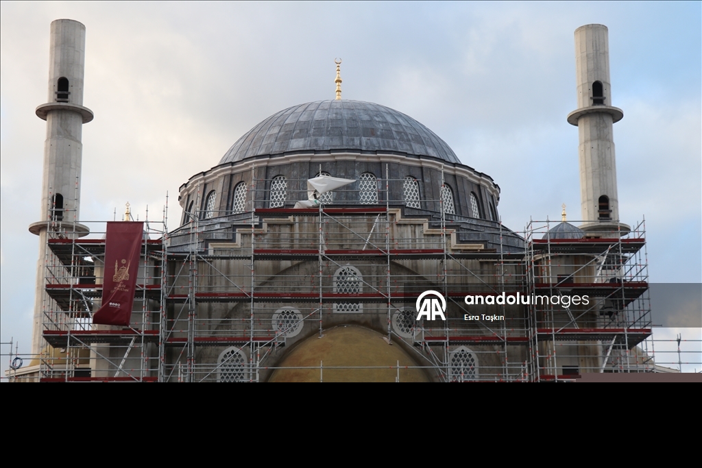 رب ضارة نافعة.. خطاب عنصري يولد موجة تضامن مع مسجد في فرنسا