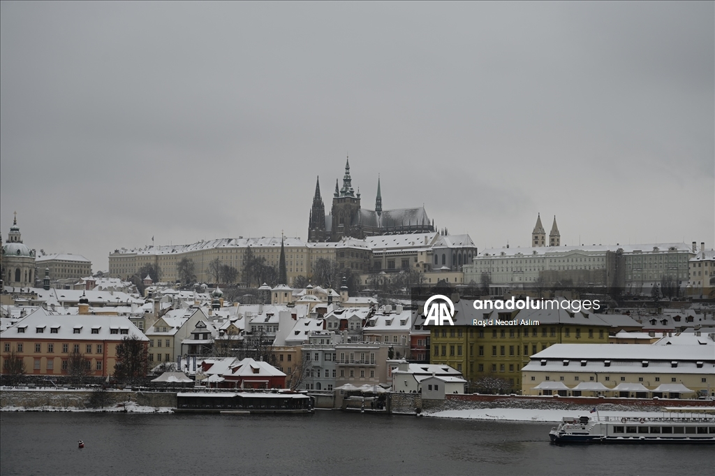 На Прагу обрушился снегопад