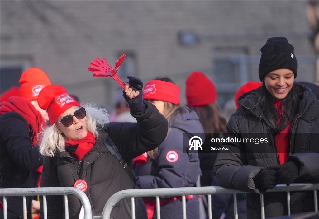 Около 15 тысяч медсестер в Нью-Йорке объявили забастовку