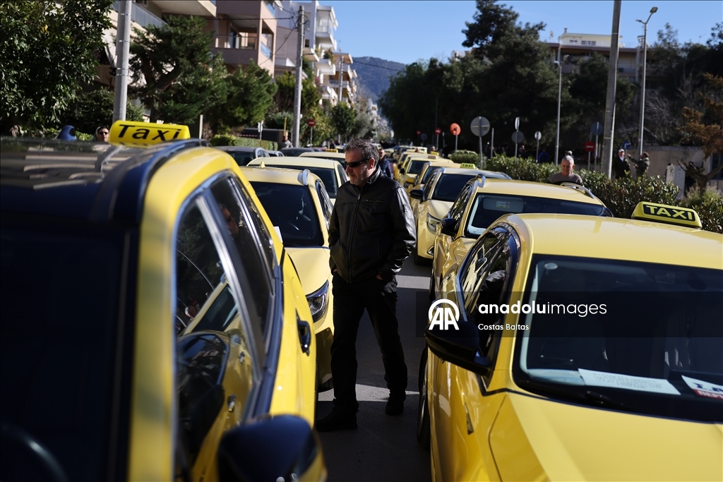 Taxi drivers hold 48-hour strike against Greek government transport policies in Athens