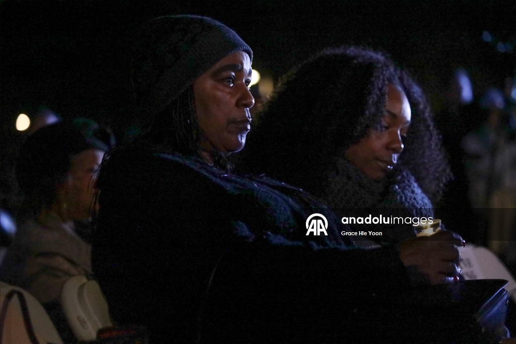 В Лос-Анджелесе почтили память жертв лесных пожаров