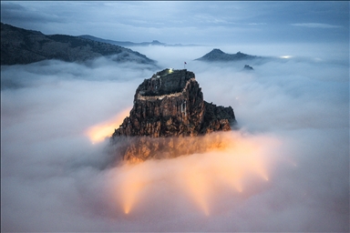  Morning fog in Afyonkarahisar Castle