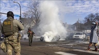 ABD’nin Minneapolis kentinde göçmen operasyonları sırasında gerginlik yaşandı