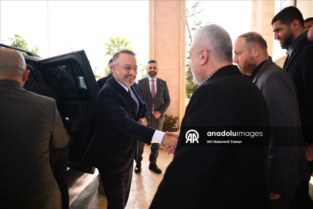 السفير التركي لدى دمشق يزور محافظة حلب السورية