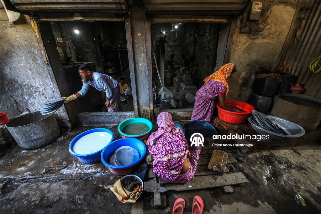 Recycled aluminum cookware produced in Bangladesh