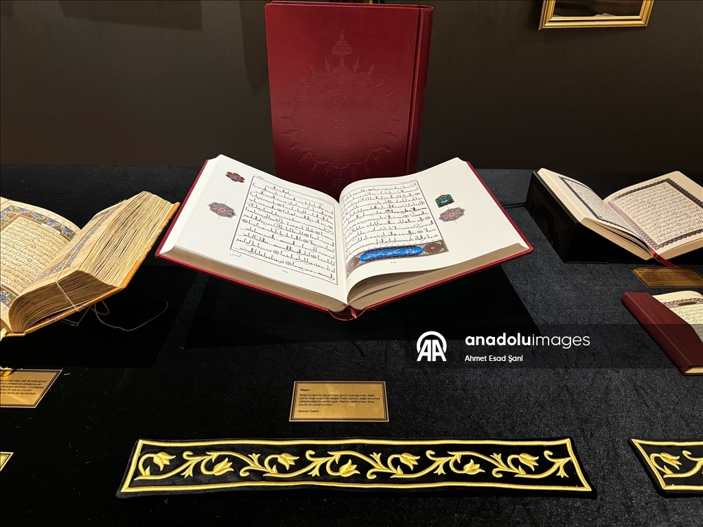 Dünyadan 114 Kur'an-ı Kerim mushafı İstanbul'da sergileniyor