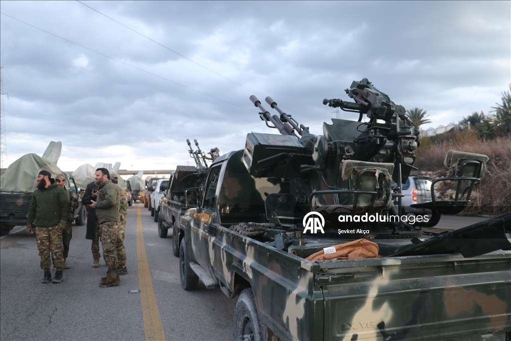 Suriye ordusu, terör örgütü YPG/SDG'nin işgalindeki Deyr Hafir hattına takviye yapıyor