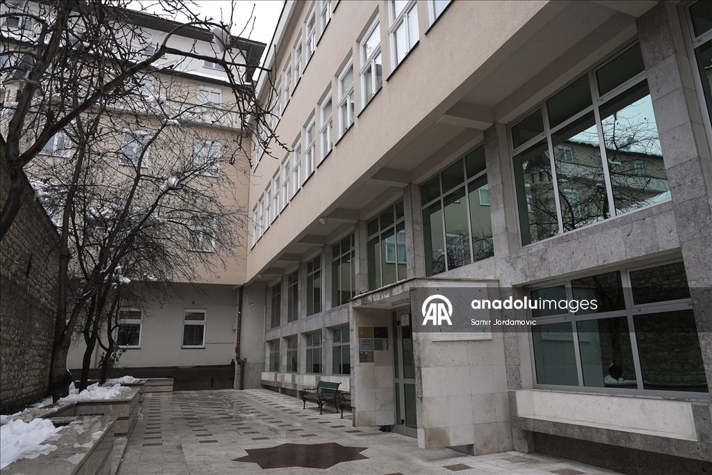 مدرسة "خسرو بك".. منارة للعلم منذ خمسة قرون في سراييفو 