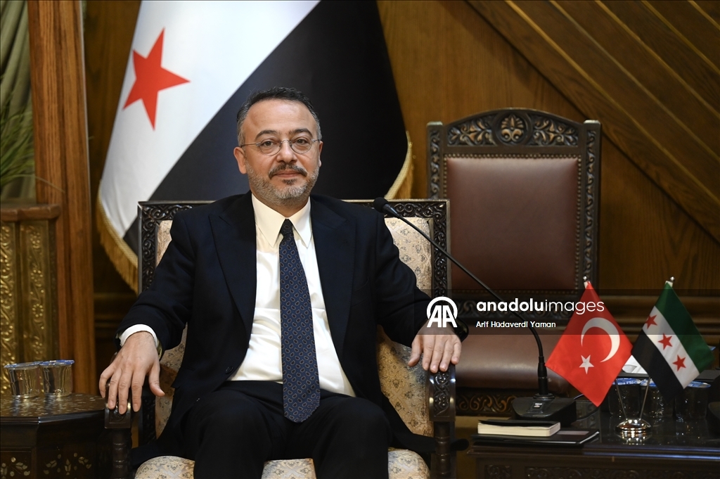 السفير التركي لدى دمشق يزور محافظة حلب السورية