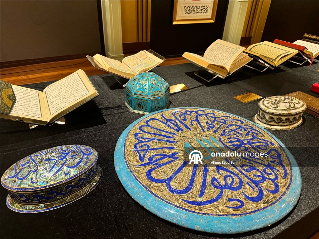 Dünyadan 114 Kur'an-ı Kerim mushafı İstanbul'da sergileniyor
