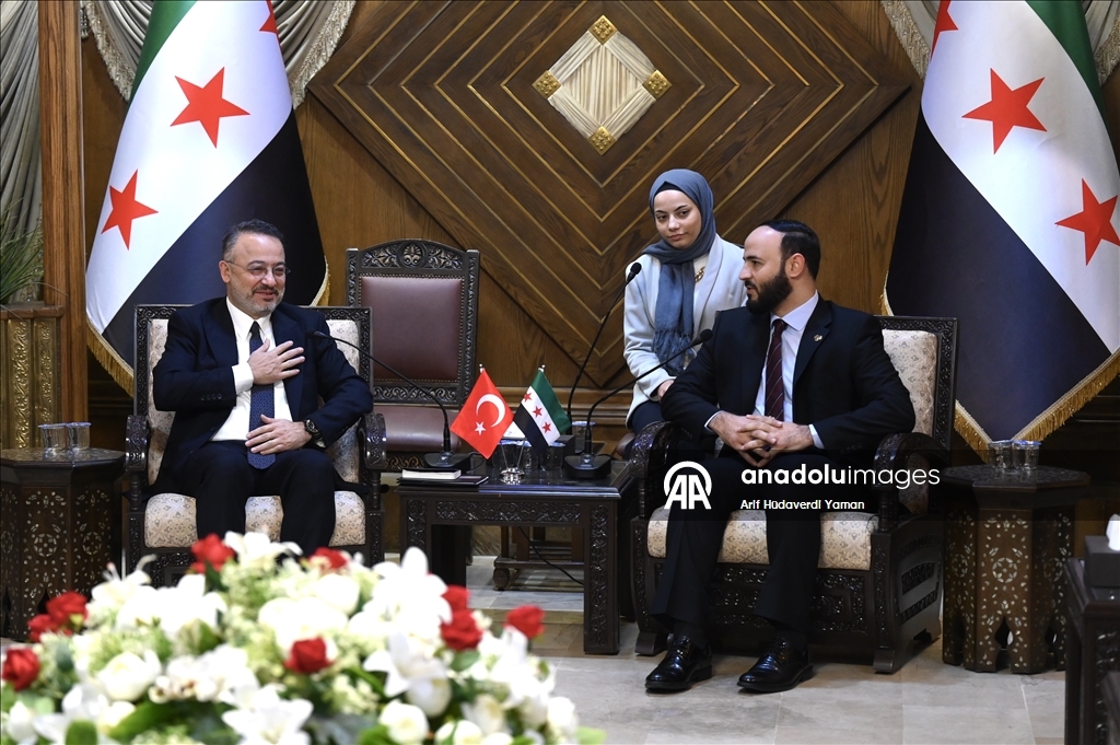 السفير التركي لدى دمشق يزور محافظة حلب السورية