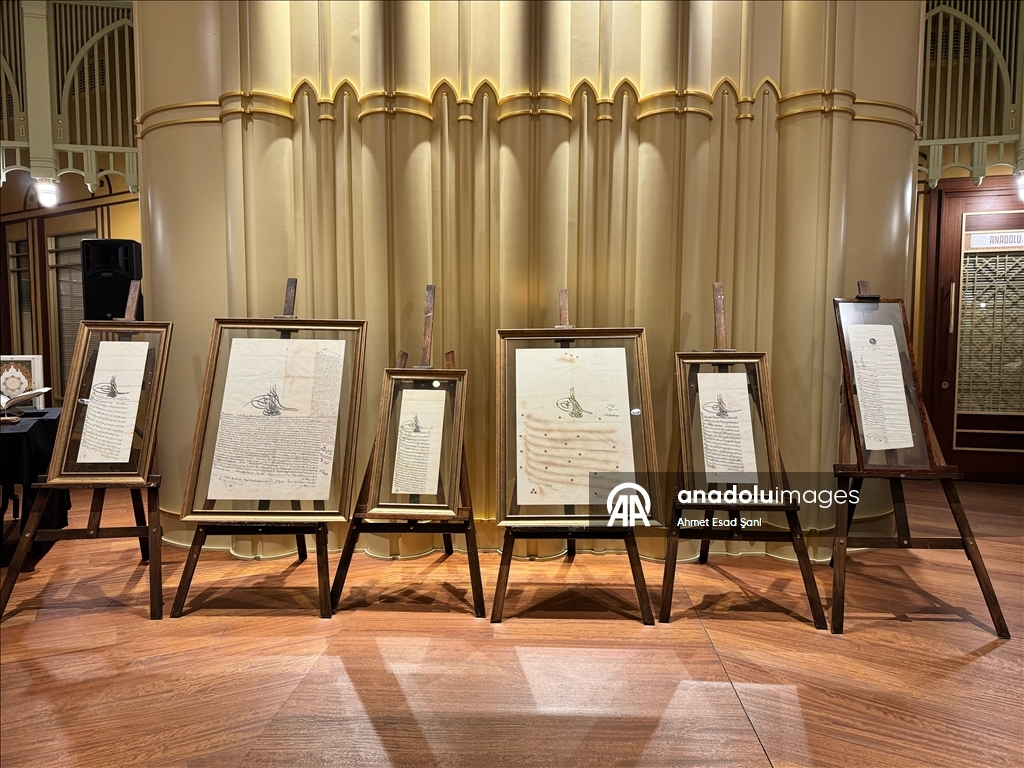 Dünyadan 114 Kur'an-ı Kerim mushafı İstanbul'da sergileniyor