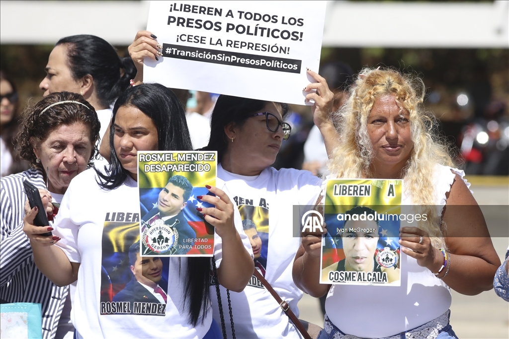 Близкие политзаключенных вышли на протестную акцию в Венесуэле