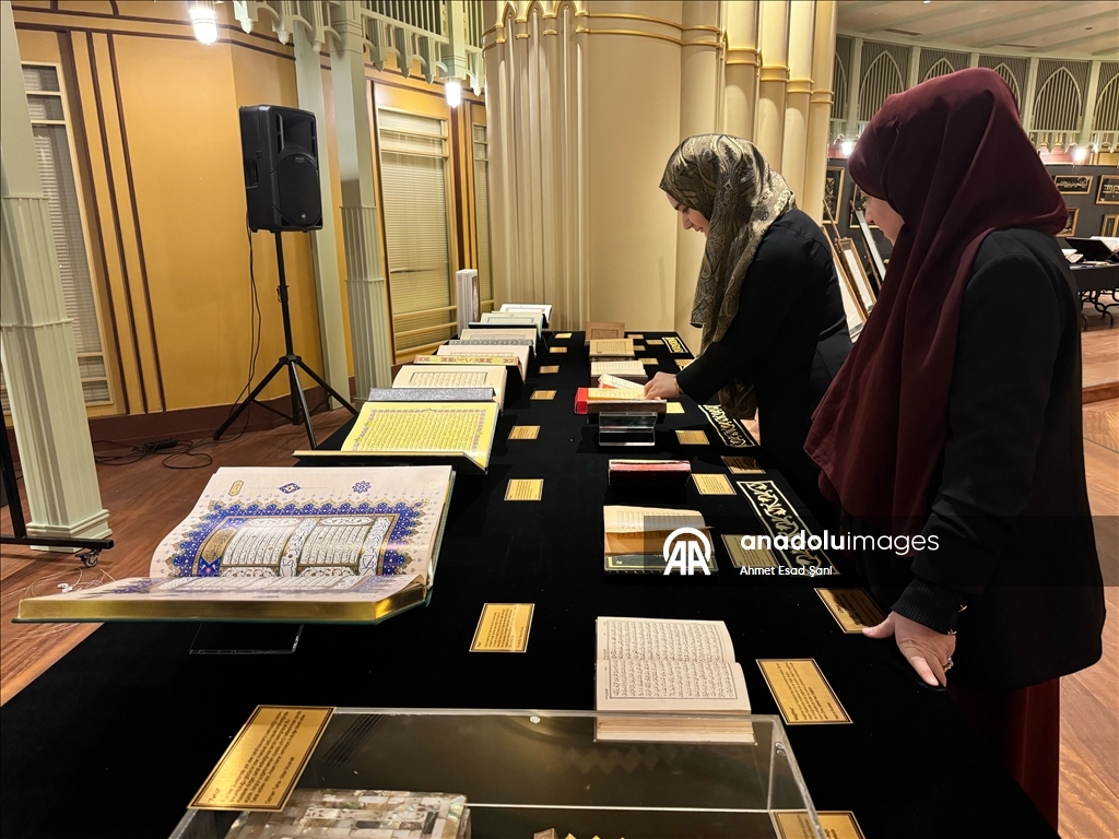 Dünyadan 114 Kur'an-ı Kerim mushafı İstanbul'da sergileniyor