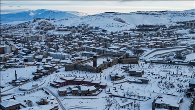 Yurtta kar yağışı ve soğuk hava etkili oluyor