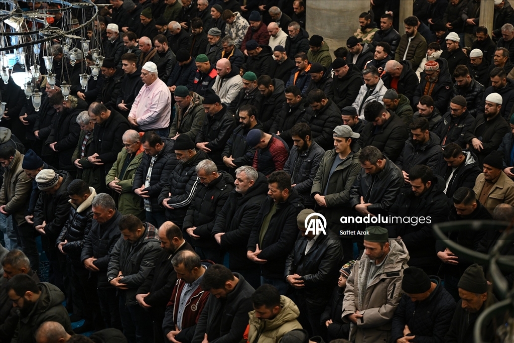 İstanbul'da Miraç Kandili