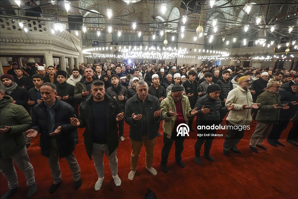 مساجد إسطنبول تحيي ليلة الإسراء والمعراج