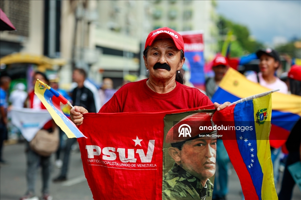 فنزويلا.. مسيرة حاشدة دعما للرئيس المعتقل مادورو