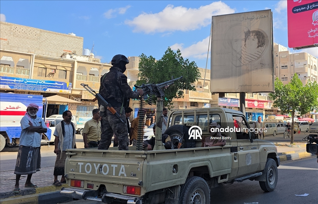 اليمن.. حملة أمنية لمنع حمل السلاح في حضرموت
