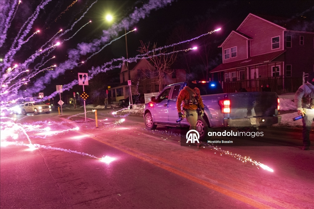 Clashes erupt in Minneapolis after Federal Agents involved in a shooting incident