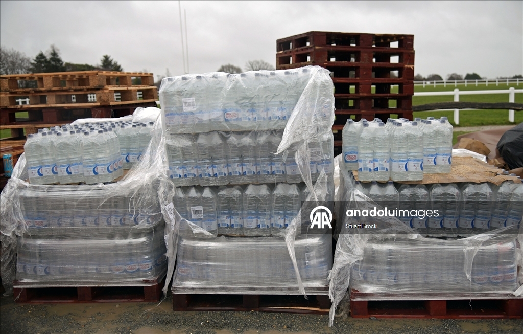 İngiltere'de su kesintisi hayatı olumsuz etkiliyor