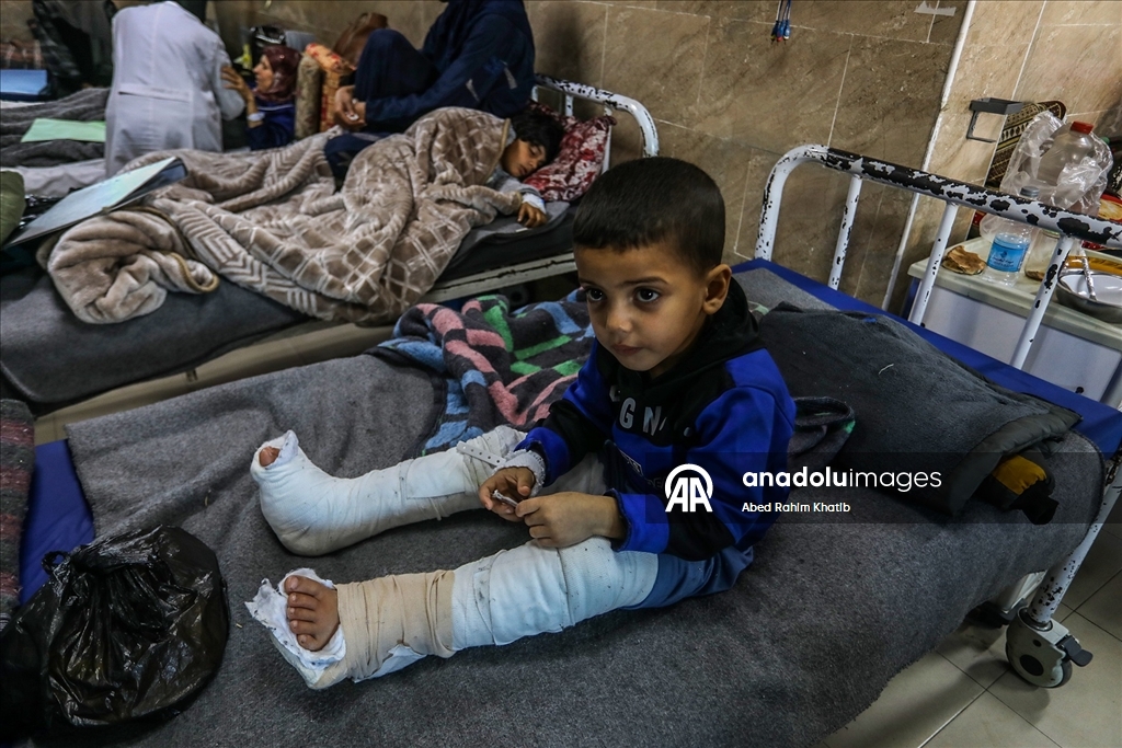 Nasır Hastanesi’nde hastalar kısıtlı imkanlarla tedavi görüyor